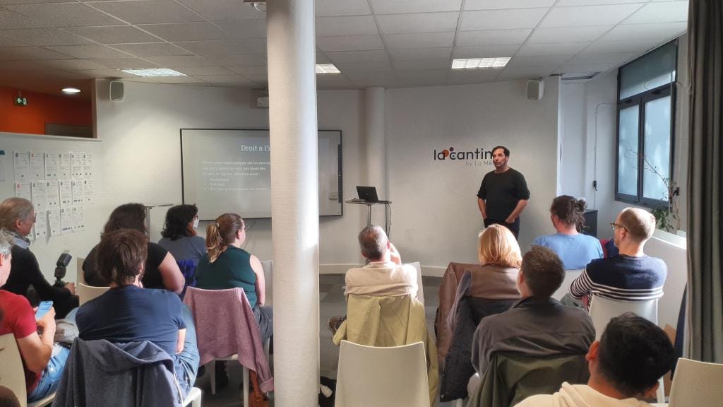 Conférence sur le droit d'auteur à la cantine numérique